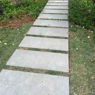 四平 芝麻黑小区踏步、汀步石铺装效果