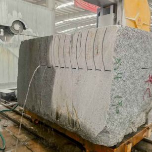 四平 602，大花芙蓉白，绳锯加工弧形路沿石