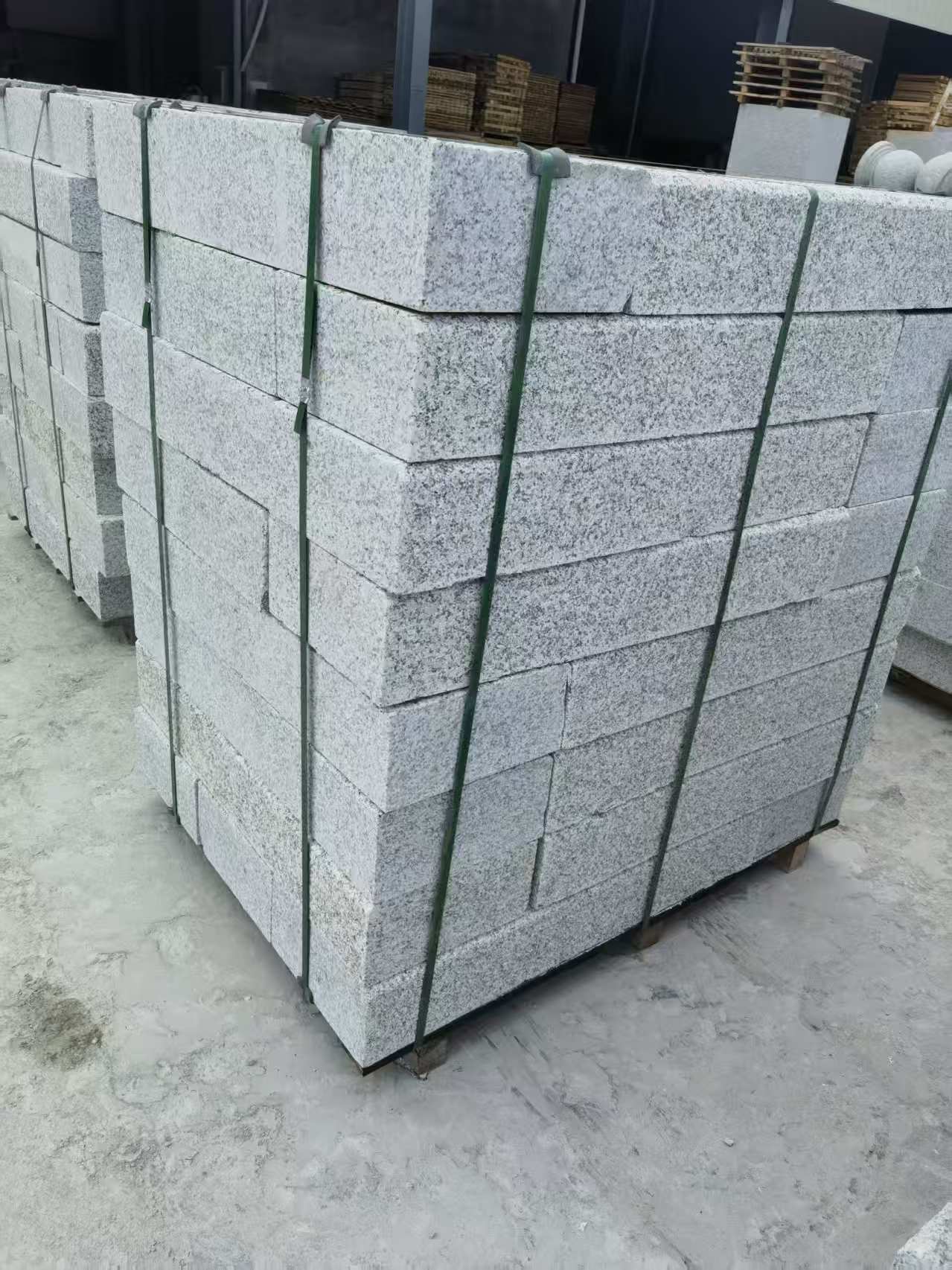 四平 芙蓉白火烧两面路沿石